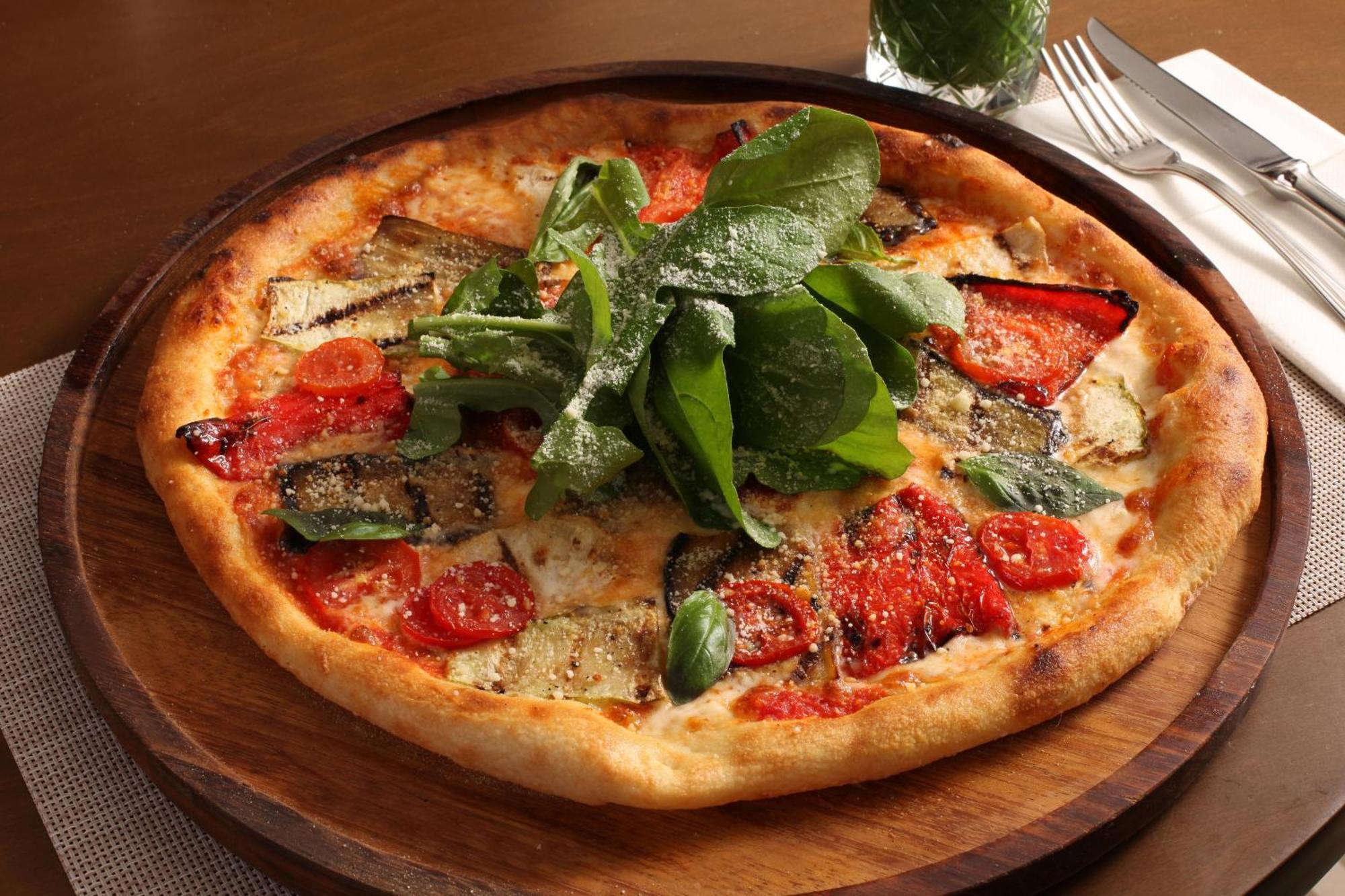Bentley Hotel Bosphorus - Special Class Stambuł Zewnętrze zdjęcie Pizza with spinach